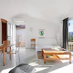 2 Bedroom Lovely In Apartment Rogoznica (Sibenik-Knin)
