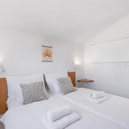2 Bedroom Lovely In * Rogoznica (Sibenik-Knin)