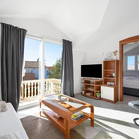 Апартаменты Amazing In With View